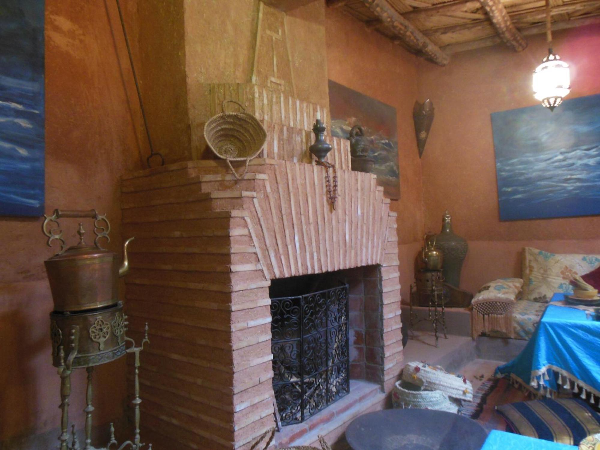 Kasbah Du Peintre Bed & Breakfast Aït Benhaddou Dış mekan fotoğraf