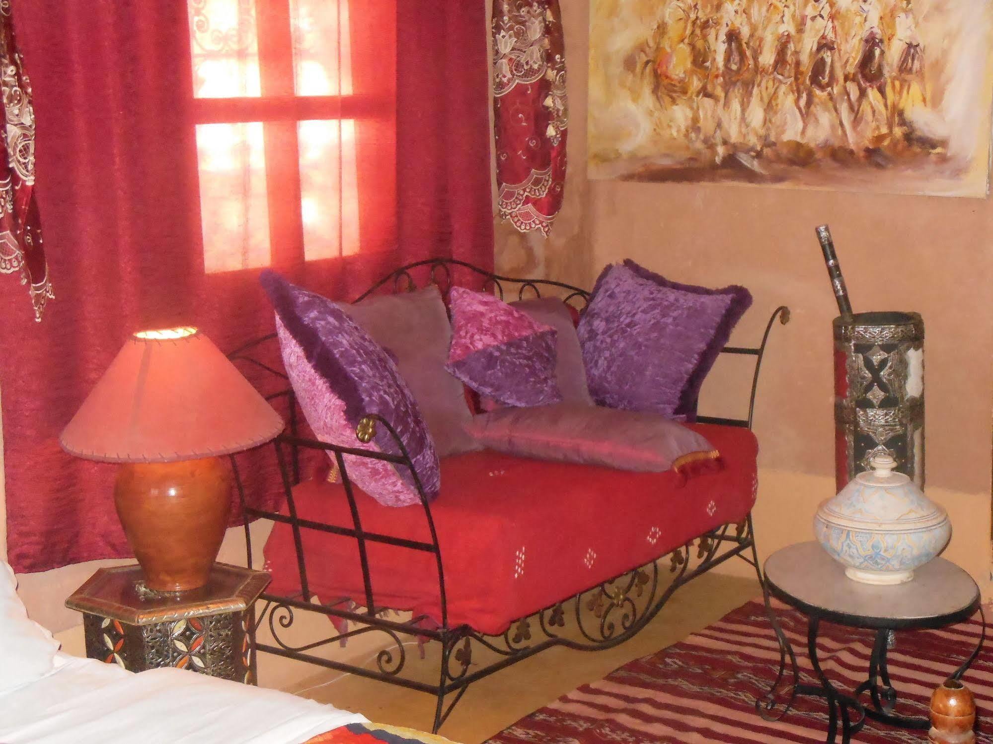 Kasbah Du Peintre Bed & Breakfast Aït Benhaddou Dış mekan fotoğraf