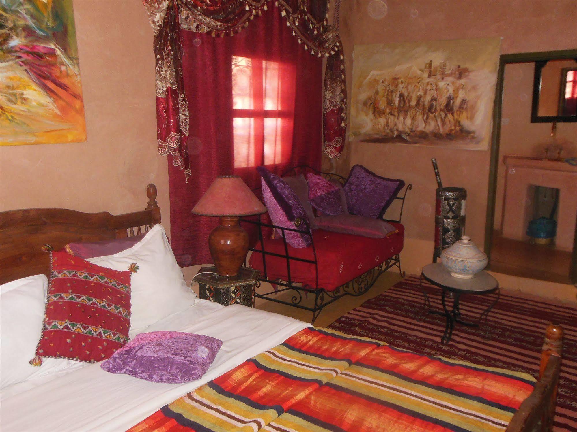 Kasbah Du Peintre Bed & Breakfast Aït Benhaddou Dış mekan fotoğraf