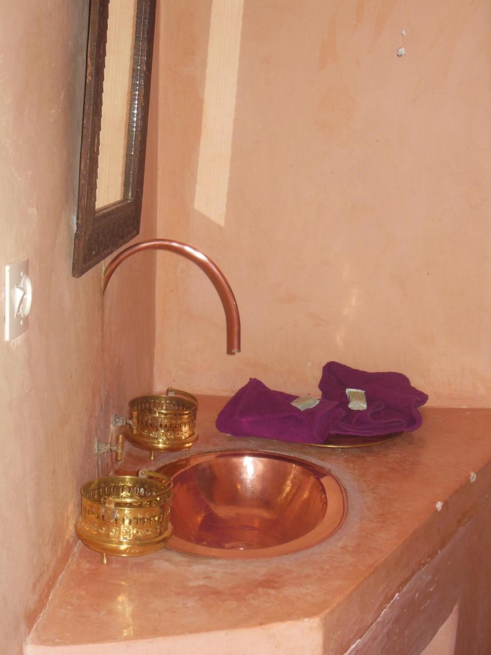 Kasbah Du Peintre Bed & Breakfast Aït Benhaddou Dış mekan fotoğraf